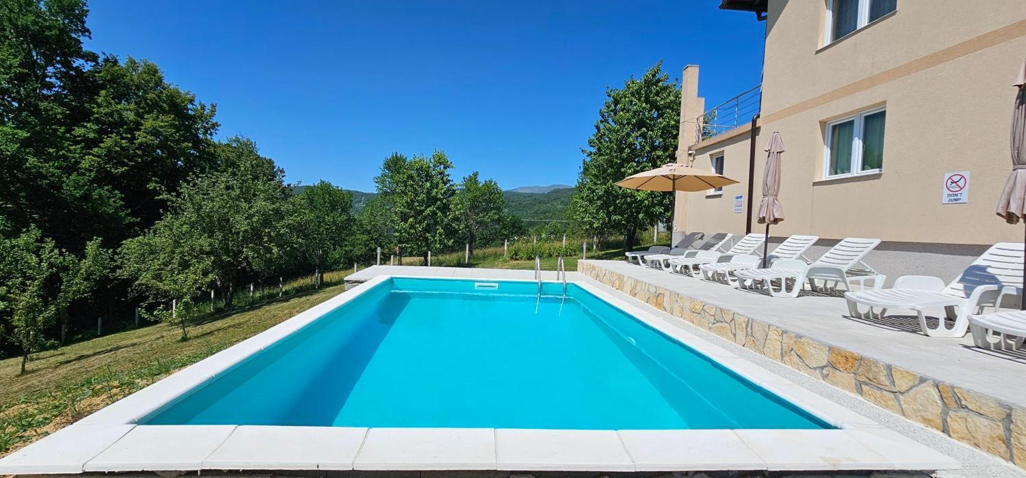 Oasis With Pool Villa